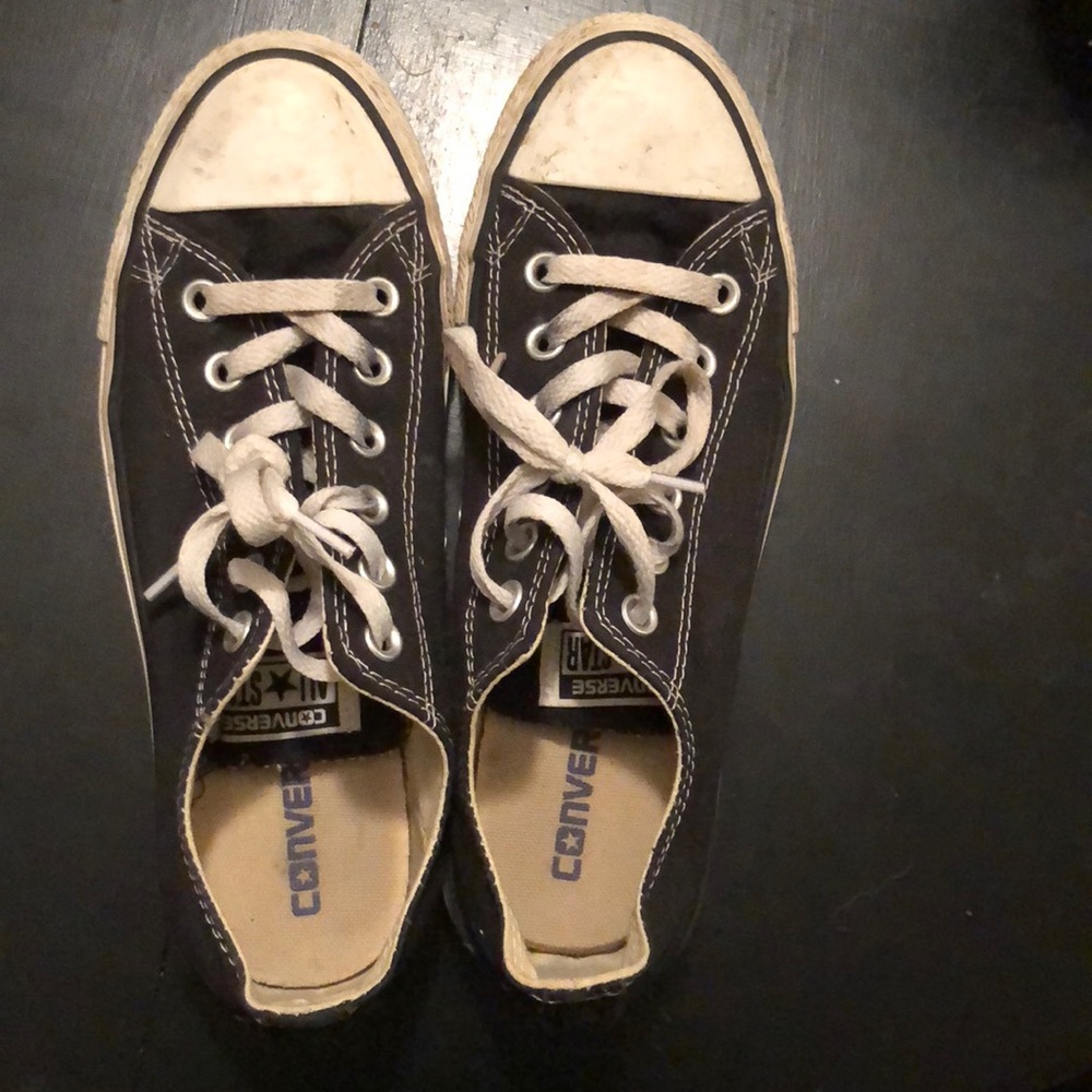 Converse- black low tops.